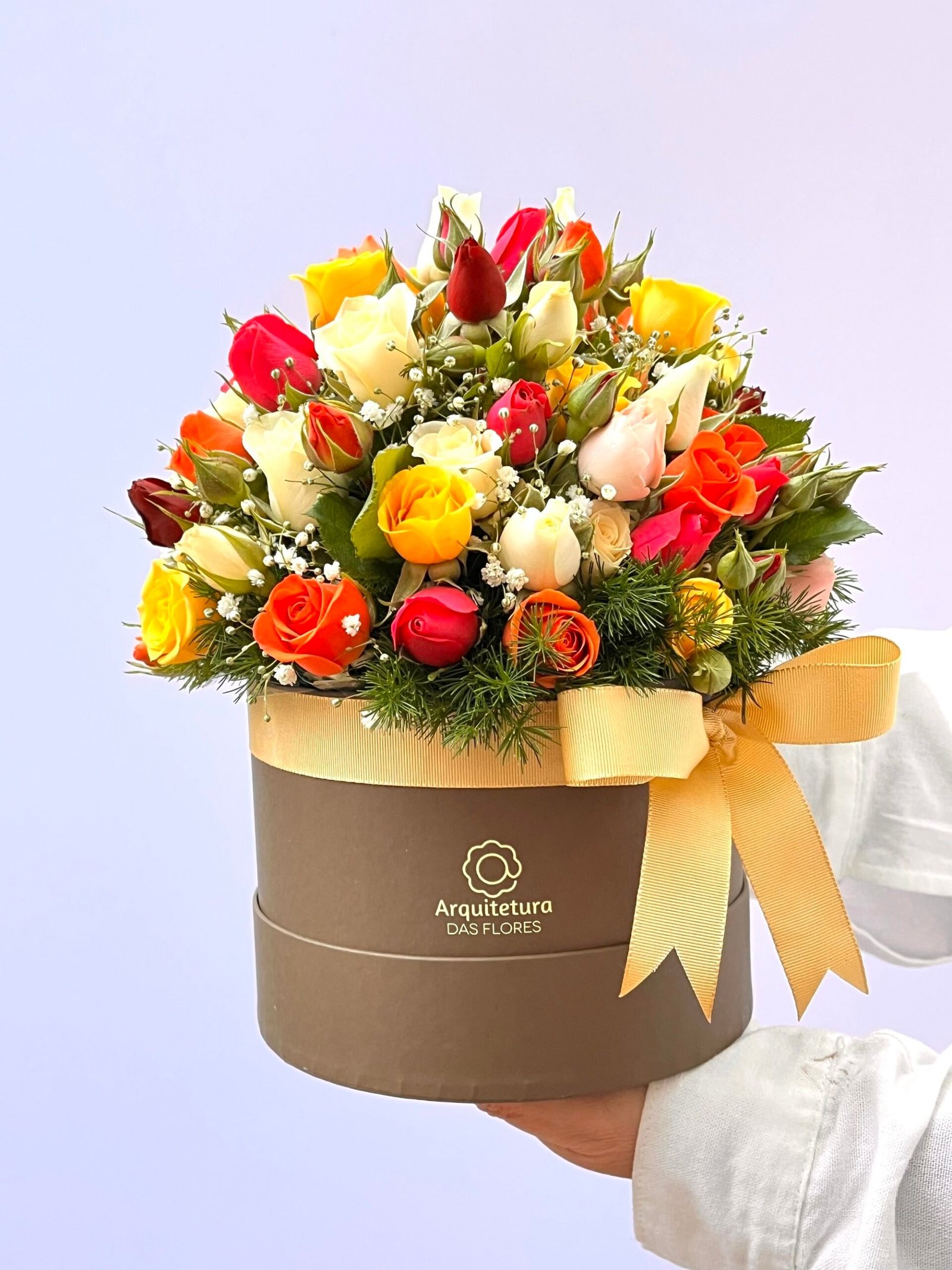 fLORICULTURA-EM-pORTO-aLEGRE-1-scaled-1.jpg Giardino Fiorito - Box de Mini Rosas Coloridas - Imagem 1